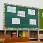 Doodle bookshelf (cd) ez border