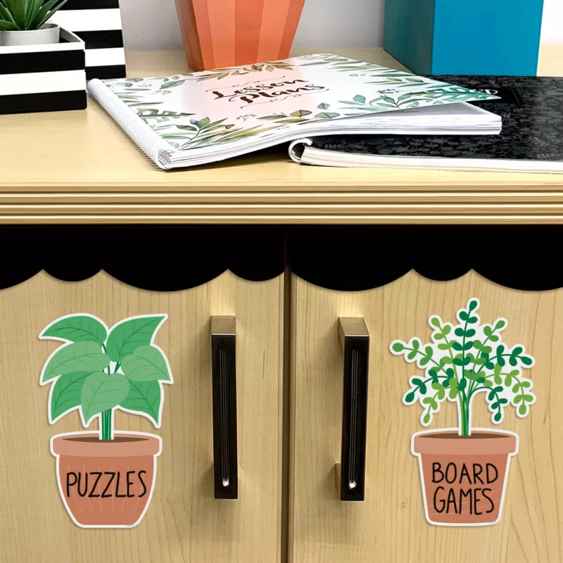Creative teaching press <p>these potted plants 6" designer cut-outs are a great way to bring the look of green plants to your indoor space without harming any actual plants! Perfect for adding a touch of nature to classroom displays, bulletin boards, and student projects. The cut-outs can also be used for writing notes or invitations, student book covers, displaying photos or student work, door or cubby tags, classroom projects, and more! </p><ul><li>36 pieces per package</li><li>6 each of 6 designs (18 plants and 18 pots)</li></ul>