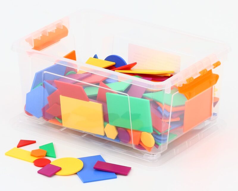 Vinco educational tangram set, big class set stowed in a practical plastic box a total of 24 games in 6 boxes 24 cards printed double -sided 3 magnetic tangram games the perfect set for schoolchildren and teachers show what tangram figures are on the board. Explain with the magnetic tangram material how the children can lay such figures with the 7 forms. At the same time, the 7 tangram forms are on every table. The children are therefore active. You will learn to put tangram figures alone. Laying suggestions find the children on 24 double -sided maps. All individual parts of the set can be stowed away and tidied up with handles in the practical, large plastic box. This is how the children get to know the geometric basic forms in a playful and vivid manner. They discover symmetry and geometric basic terms can be explained in a clear explanation. Scope of delivery 3 magnetic tangram games, 20 x 20 cm 6 plastic boxes with 24 tangram games, 10 x 10 cm 24 double-sided tangram cards in box, 14 x 17 cm 1 storage box warnings warning! Not suitable for children under 3 years of age due to small parts. Danger of suffocation!