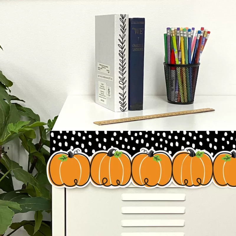 Doodle pumpkins (ez border core decor)