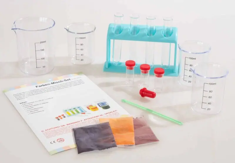 Colour mixing set