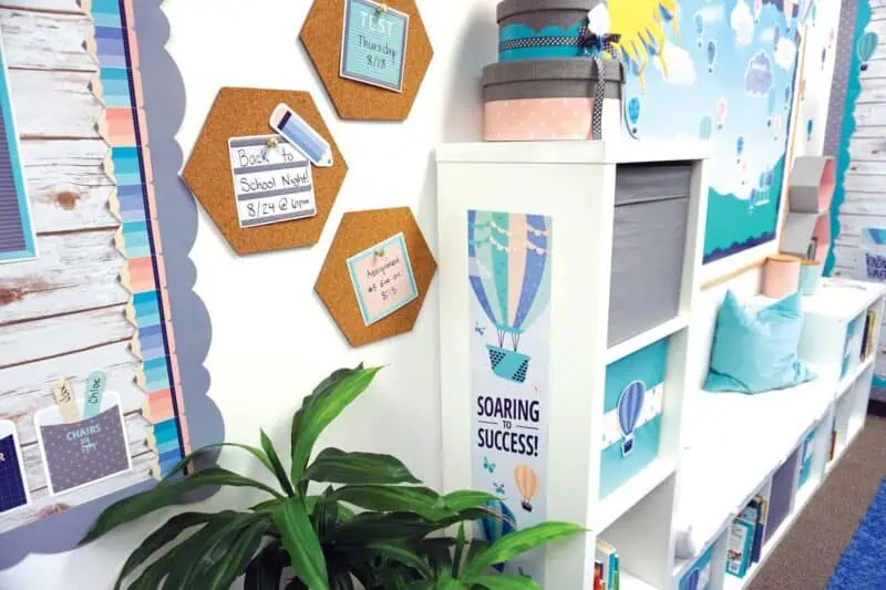 Calm & cool welcome banners